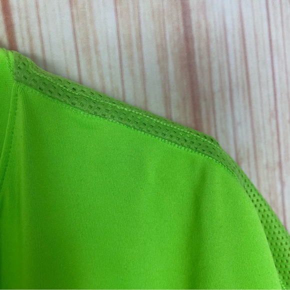 Zumba High Tops and Hip Hop Neon Green Tulip Top (L) - Picture 3 of 6